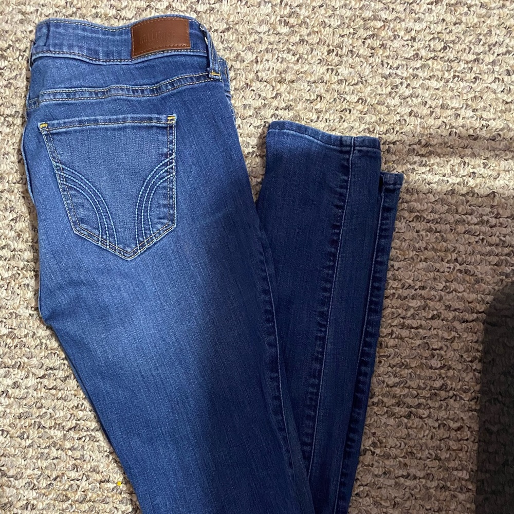 Hollister jeans size 5